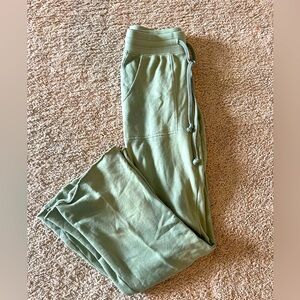 Aerie sweats!! Comfy and barely worn!